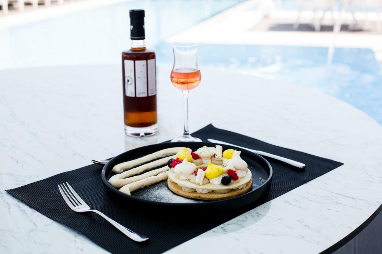 Crystal Villas & Suites 폴리크로노 외부 사진